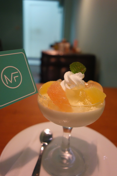 麥克菲咖啡館：1030325[官本金文愛台灣]還不能看到美國隊長2酷寒戰士先化身小小兵美國隊長到McFee Cafe'麥克菲咖啡館喝咖啡拯救地球一下