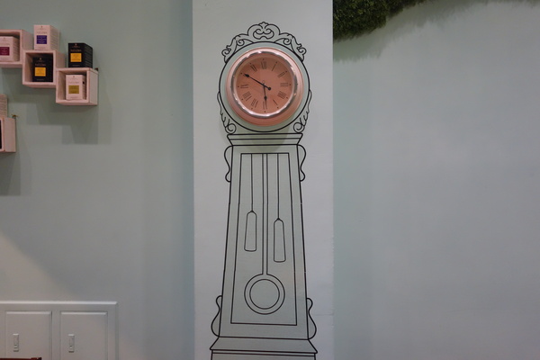 麥克菲咖啡館：1030325[官本金文愛台灣]還不能看到美國隊長2酷寒戰士先化身小小兵美國隊長到McFee Cafe'麥克菲咖啡館喝咖啡拯救地球一下