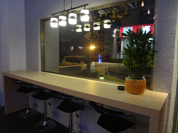 千柏咖啡 champloo Cafe：1020901[官本金文愛台灣]千柏champloo Cafe終於被雷到了CC空有裝潢一百分但是食物與服務待加強