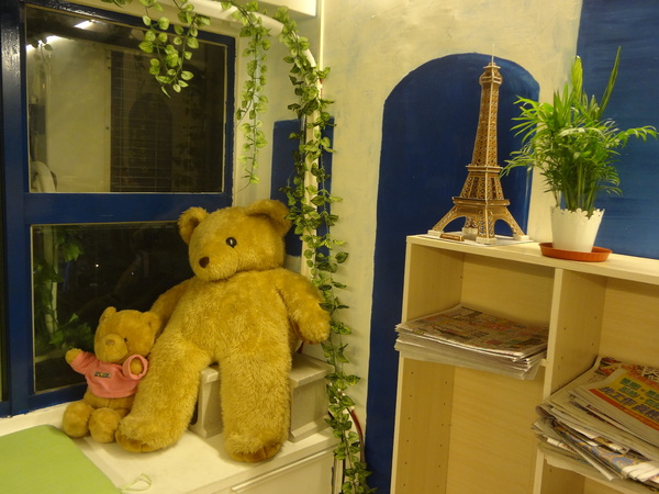 藍色地圖咖啡館：1021001[官本金文愛台灣]第三雷空有地中海風格的藍色地圖咖啡館Bule Map餐點須再加強