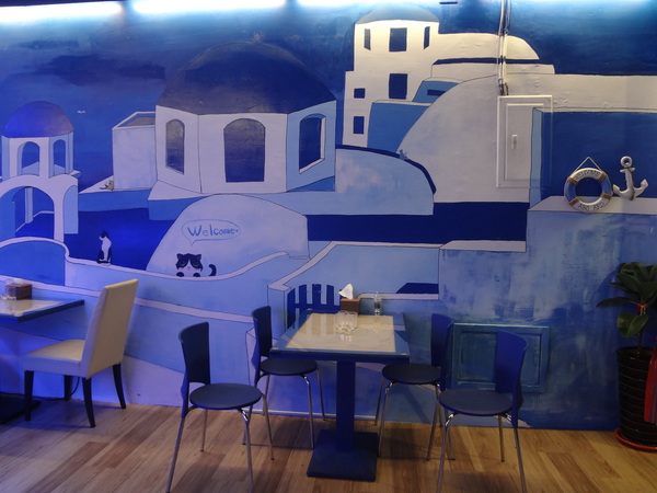 藍色地圖咖啡館：1021001[官本金文愛台灣]第三雷空有地中海風格的藍色地圖咖啡館Bule Map餐點須再加強