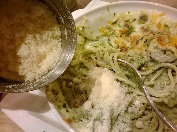 DUMA brunch&pasta：環境好、服務佳，初訪Duma品嘗還不錯的焗烤義大利麵