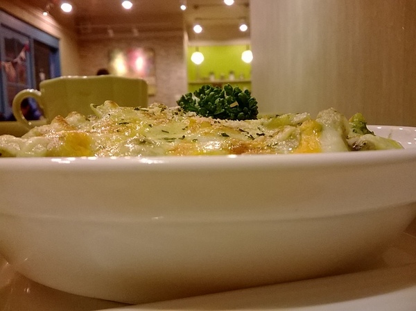 DUMA brunch&pasta：環境好、服務佳，初訪Duma品嘗還不錯的焗烤義大利麵