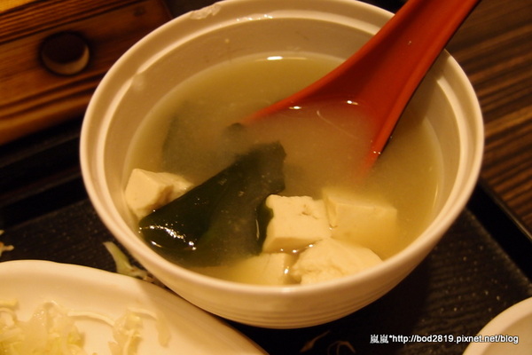 千衛和風食堂(中科店):【台中西屯】千衛和風食堂(中科店)-起司豬排瘋狂牽絲,起司愛好者的最愛!