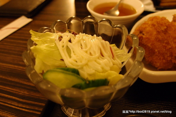 千衛和風食堂(中科店):【台中西屯】千衛和風食堂(中科店)-起司豬排瘋狂牽絲,起司愛好者的最愛!