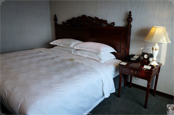 皇家季節酒店(台中中港館)：[台中追五月天小旅行]台中 皇家季節酒店~古典雅致風的商務飯店(上)