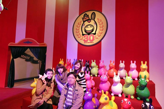 936588_703587992993945_1247910009_n