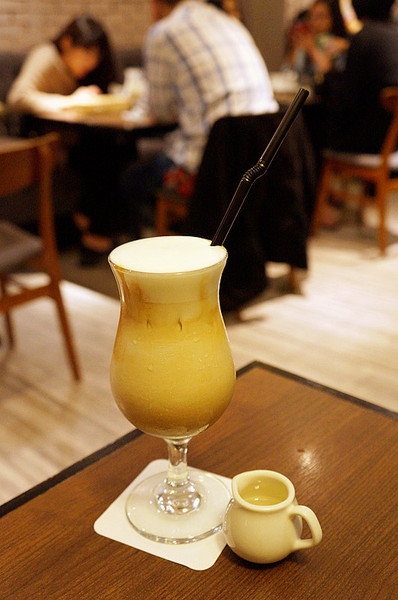 Caldo Cafe咖朵咖啡:忠孝復興♬鬧區巷弄裡法式下午茶,品嘗漫步雲端溫熱綿密舒芙蕾 Caldo Cafe咖朵咖啡