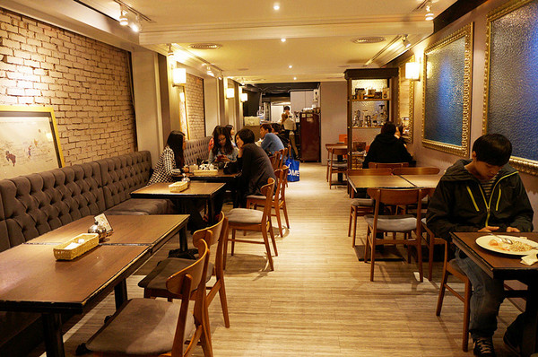 Caldo Cafe咖朵咖啡:忠孝復興♬鬧區巷弄裡法式下午茶,品嘗漫步雲端溫熱綿密舒芙蕾 Caldo Cafe咖朵咖啡