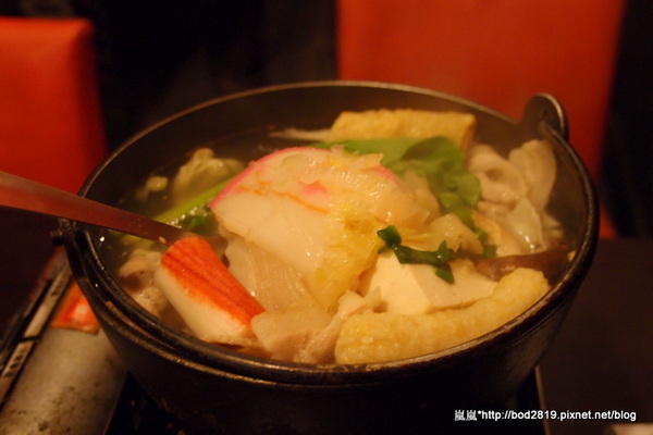 鍋加鍋(一鍋一燒)(台中東海)：【台中東海】鍋加鍋(一鍋一燒)－一鍋一燒主餐選的好應該挺划算的，價位便宜