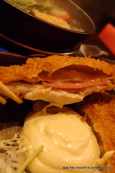 鍋加鍋(一鍋一燒)(台中東海)：【台中東海】鍋加鍋(一鍋一燒)－一鍋一燒主餐選的好應該挺划算的，價位便宜