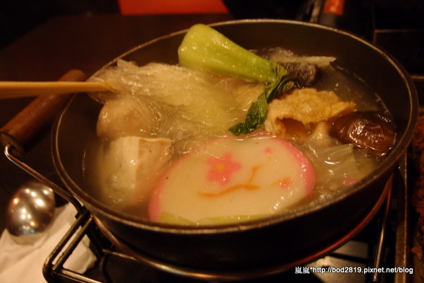 鍋加鍋(一鍋一燒)(台中東海)：【台中東海】鍋加鍋(一鍋一燒)－一鍋一燒主餐選的好應該挺划算的，價位便宜