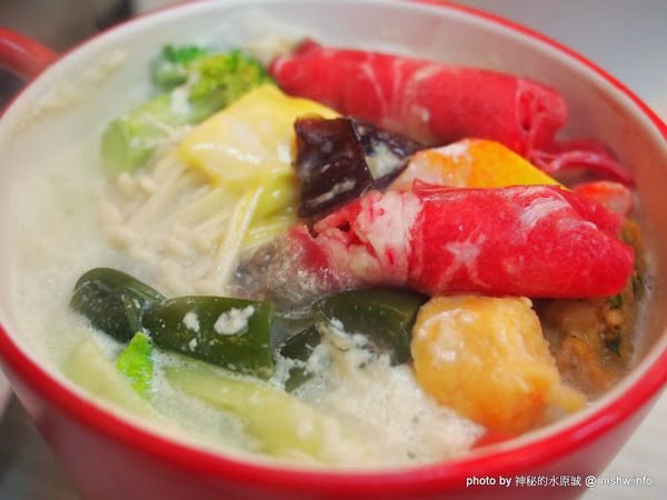 兩披索靓鍋(新竹林森店)：【食記】新竹Two Pesos兩披索靓鍋林森店@東區 : 平價百元火鍋,創意新享受