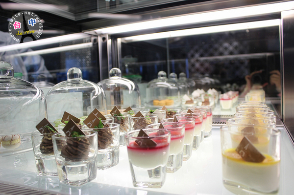 德爾芙餐廳 de reve cafe:德爾芙咖啡de reve cafe✪可口精緻甜點in巴黎鐵塔~102.12.18