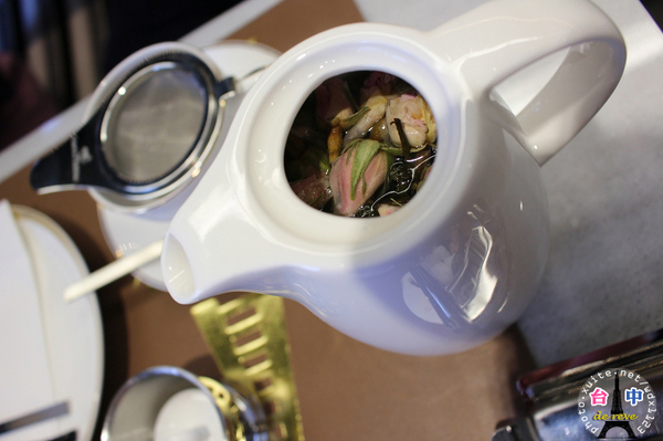 德爾芙餐廳 de reve cafe:德爾芙咖啡de reve cafe✪可口精緻甜點in巴黎鐵塔~102.12.18