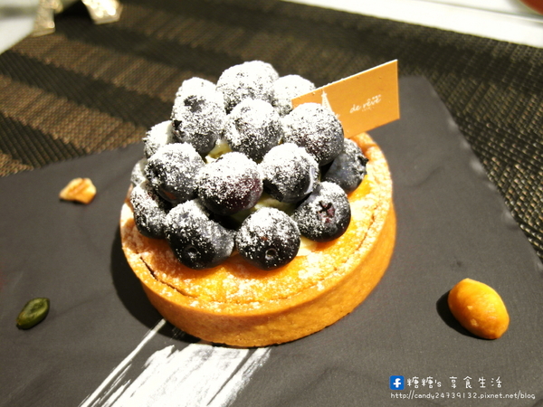 德爾芙餐廳 de reve cafe:〖台中│美食〗德爾芙餐廳 de reve cafe(民權店) ❤ 平日限定~法式甜點吃到飽!!4/30前一人只要350元,還有附薯條、沙拉及飲品~快揪姐妹們來享用貴婦等級的下午茶唷!!