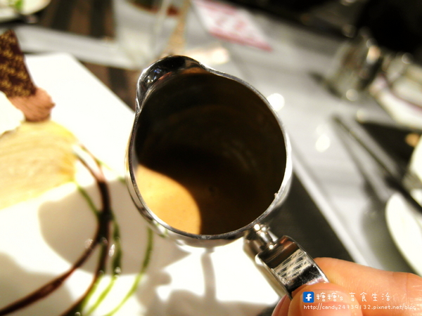 德爾芙餐廳 de reve cafe:〖台中│美食〗德爾芙餐廳 de reve cafe(民權店) ❤ 平日限定~法式甜點吃到飽!!4/30前一人只要350元,還有附薯條、沙拉及飲品~快揪姐妹們來享用貴婦等級的下午茶唷!!