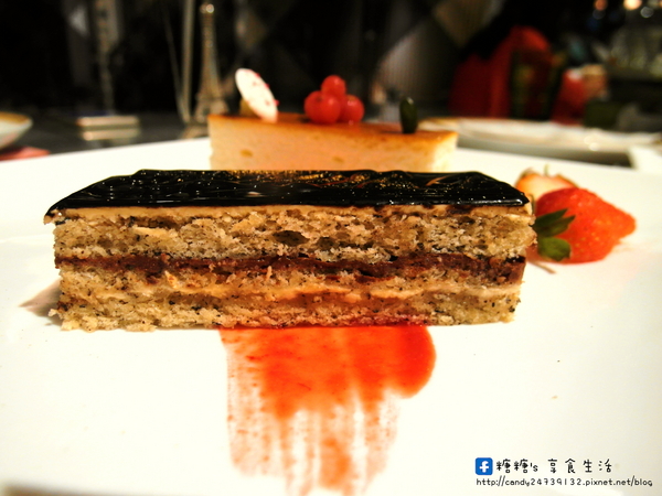 德爾芙餐廳 de reve cafe:〖台中│美食〗德爾芙餐廳 de reve cafe(民權店) ❤ 平日限定~法式甜點吃到飽!!4/30前一人只要350元,還有附薯條、沙拉及飲品~快揪姐妹們來享用貴婦等級的下午茶唷!!