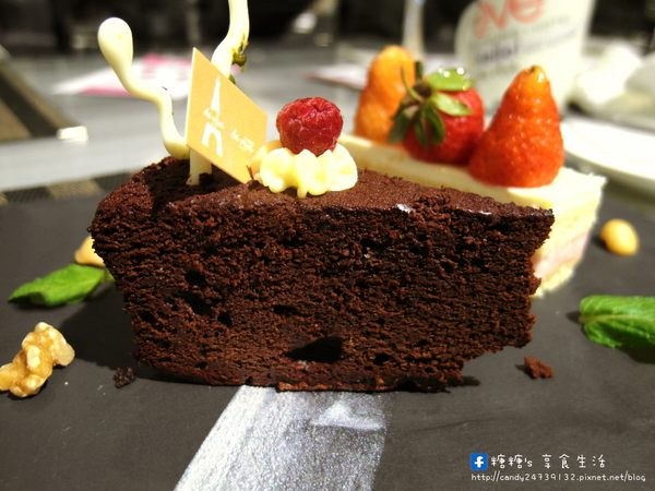 德爾芙餐廳 de reve cafe:〖台中│美食〗德爾芙餐廳 de reve cafe(民權店) ❤ 平日限定~法式甜點吃到飽!!4/30前一人只要350元,還有附薯條、沙拉及飲品~快揪姐妹們來享用貴婦等級的下午茶唷!!