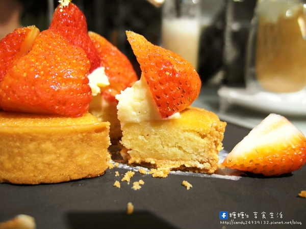 德爾芙餐廳 de reve cafe:〖台中│美食〗德爾芙餐廳 de reve cafe(民權店) ❤ 平日限定~法式甜點吃到飽!!4/30前一人只要350元,還有附薯條、沙拉及飲品~快揪姐妹們來享用貴婦等級的下午茶唷!!