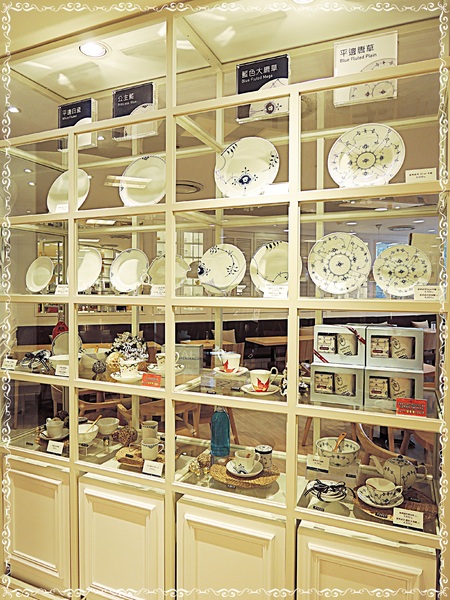 皇家哥本哈根咖啡輕食複合店 Royal Copenhagen:✜ 親民價格也能享用北歐風滴奢華幸福料理 -「皇家哥本哈根咖啡輕食複合店 Royal Copenhagen」