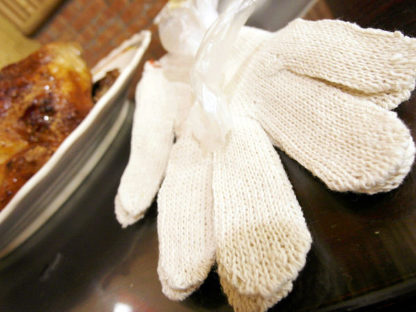 甕窯雞：【宜蘭】甕窯雞(礁溪總店)。龍眼木悶烤出美味土雞。在地古早味