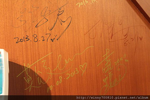 饕客Foodies：台北/內湖 內湖科學園區內，中西合併，紅磚復古混搭現代風挑高餐廳！【Foodies饕客創意台菜】捷運港墘站