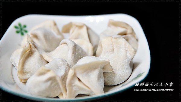 五福手工水餃：【五福手工水餃】顆顆飽滿～純手工製作的好滋味