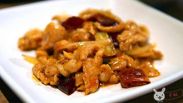 Lacuz 新泰食餐廳(台大公館店):【食記】《Lacuz 新泰食餐廳》泰式單點吃到飽