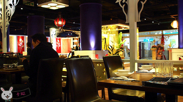 Lacuz 新泰食餐廳(台大公館店):【食記】《Lacuz 新泰食餐廳》泰式單點吃到飽