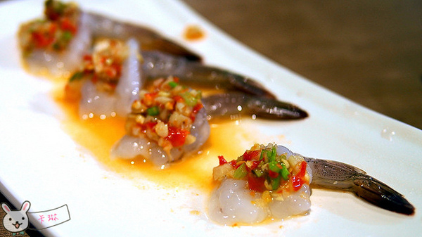 Lacuz 新泰食餐廳(台大公館店):【食記】《Lacuz 新泰食餐廳》泰式單點吃到飽