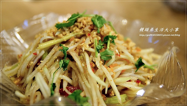 Lacuz 新泰食餐廳(台大公館店):【食記/台北市】平價泰式料理吃到飽♪♪Lacuz餐廳♪♪