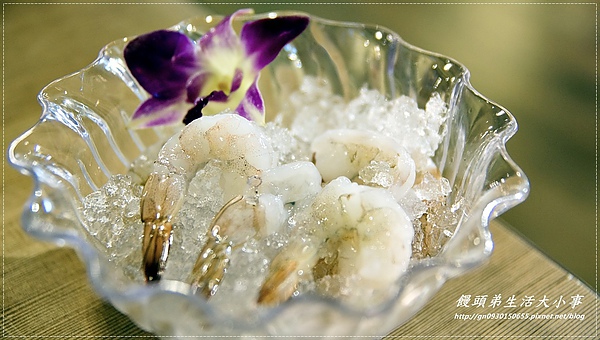 Lacuz 新泰食餐廳(台大公館店):【食記/台北市】平價泰式料理吃到飽♪♪Lacuz餐廳♪♪