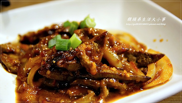 Lacuz 新泰食餐廳(台大公館店):【食記/台北市】平價泰式料理吃到飽♪♪Lacuz餐廳♪♪