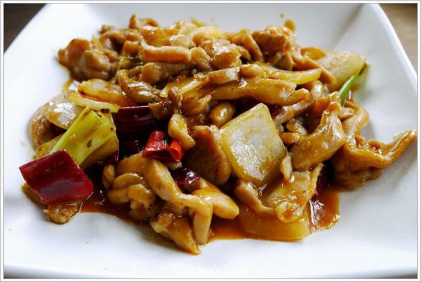 Lacuz 新泰食餐廳(台大公館店):LACUZ泰式料理‧台大公館店