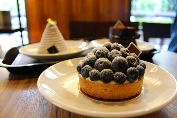 CAFFAINA COFFEE GALLERY 卡啡那：[高雄]  好吃蛋糕悠閒下午CAFFAINA COFFEE GALLERY 卡啡那