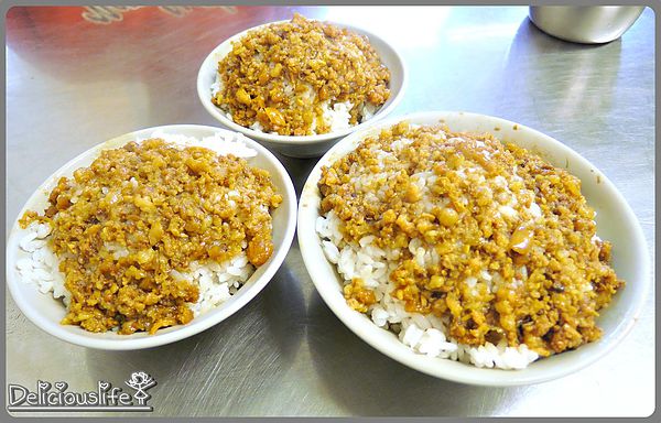 滷肉飯大40&小30