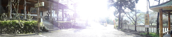 觀音山莊野菜料理：1020106[官本金文愛台灣]觀音山莊像在莊園博物館裡享受美食賞石賞魚賞花的好地方