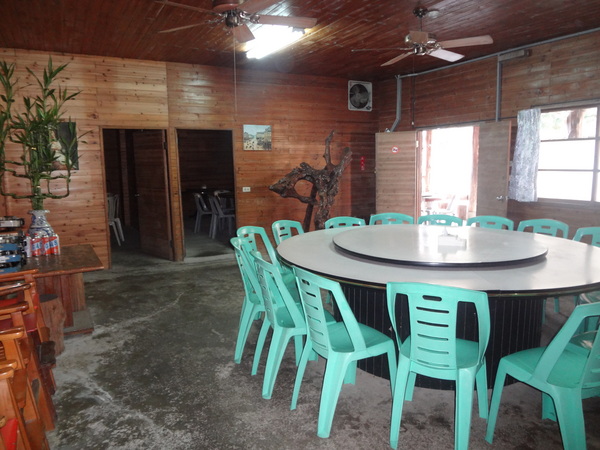 觀音山莊野菜料理：1020106[官本金文愛台灣]觀音山莊像在莊園博物館裡享受美食賞石賞魚賞花的好地方