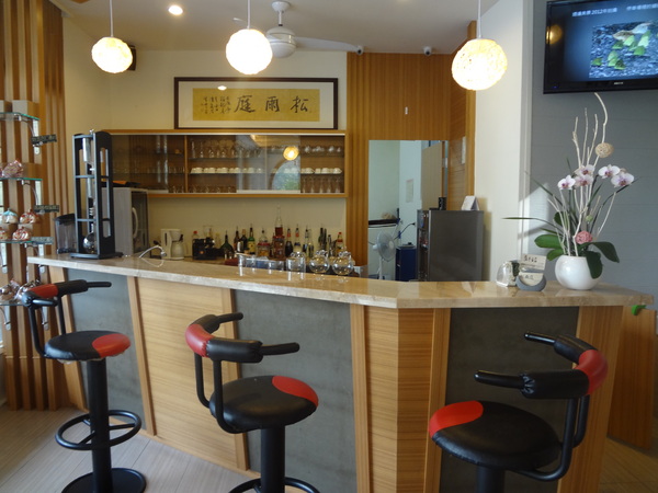 觀音山莊之松雨庭：1020106[官本金文愛台灣]觀音山莊之松雨庭超有高貴FU的庭園景觀