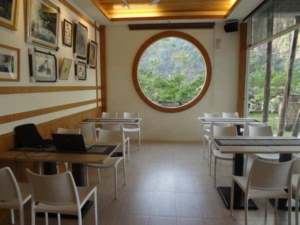 觀音山莊之松雨庭：1020106[官本金文愛台灣]觀音山莊之松雨庭超有高貴FU的庭園景觀