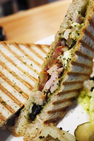 Roundabout Café：【台中。勤美商圈】Round About CAFÉ