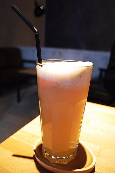 Roundabout Café：【台中。勤美商圈】Round About CAFÉ