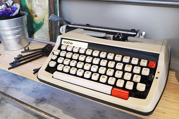 Roundabout Café：【台中。勤美商圈】Round About CAFÉ