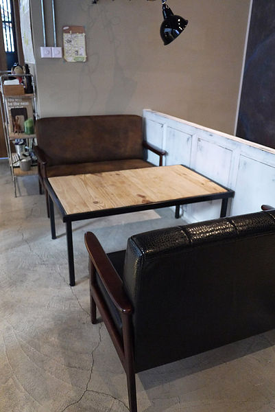 Roundabout Café：【台中。勤美商圈】Round About CAFÉ