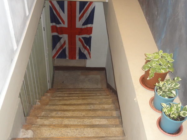 Roundabout Café：1021029[官本金文愛台灣]連超級賽亞人都愛喝超級好喝圓環咖啡Roundabout Café的招牌咖啡喝了變成超級賽亞人