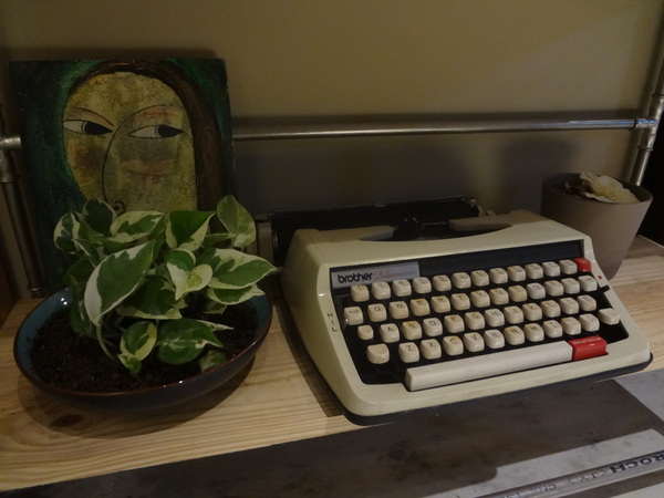 Roundabout Café：1021029[官本金文愛台灣]連超級賽亞人都愛喝超級好喝圓環咖啡Roundabout Café的招牌咖啡喝了變成超級賽亞人