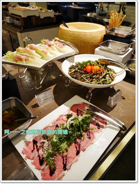 寒舍艾麗酒店 ~ La Farfalla 義式餐廳：台北 寒舍艾麗酒店 La Farfalla 義式餐廳～帝王蟹海鮮Buffet