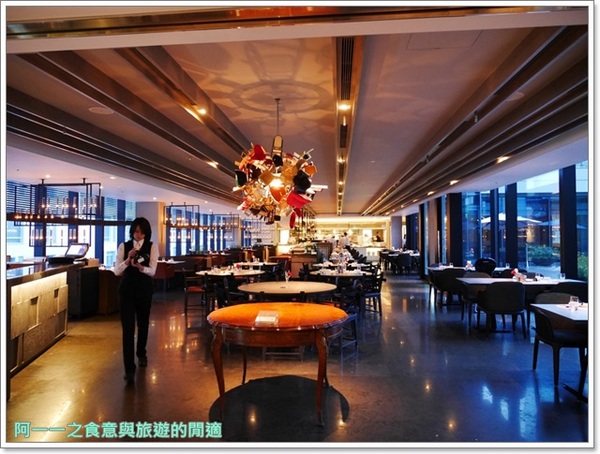 寒舍艾麗酒店 ~ La Farfalla 義式餐廳：台北 寒舍艾麗酒店 La Farfalla 義式餐廳～帝王蟹海鮮Buffet
