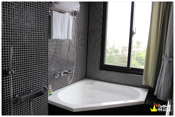 麗翔酒店(花蓮館)：花蓮市｜2013年全新落成的舒適乾淨住宿選擇*花月和室雙人房*『麗翔酒店連鎖(花蓮館)』 窩客島 下午茶 自助早餐 公正包子 鬧區 免費停車 彩虹夜市 推薦